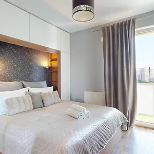 https://dmowskiego-downtown-residence-by-wroapart-pl.hotelswroclaw.com